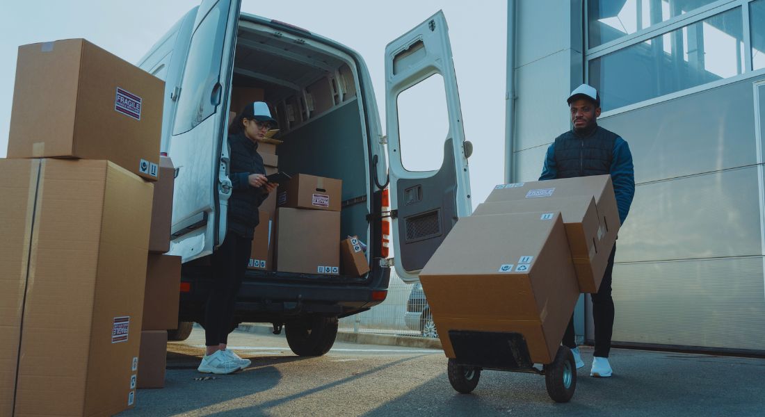 Refrigerated Truck And Van Rental UAE 